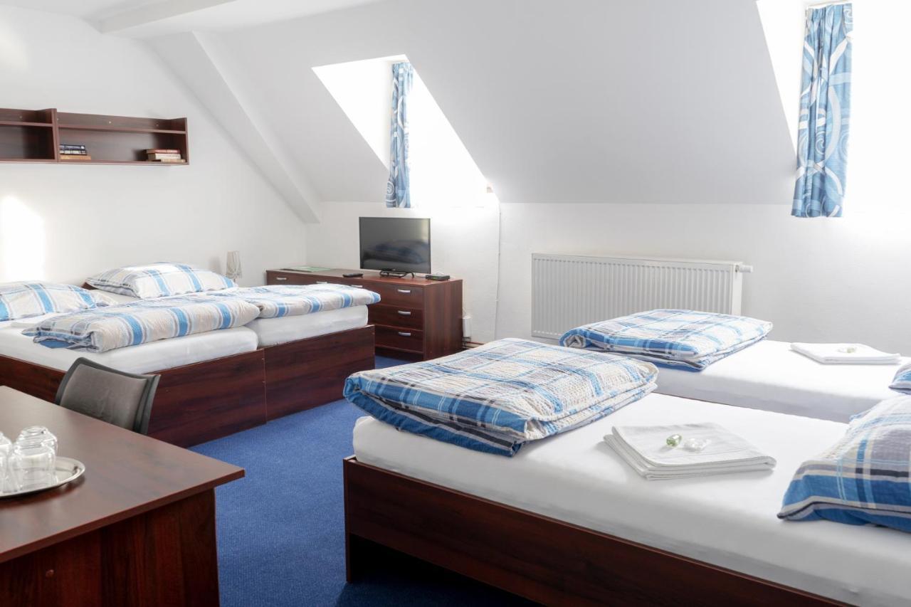 Hotel Pivovar Kácov Dış mekan fotoğraf