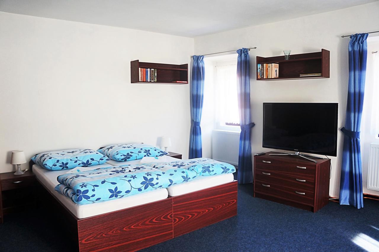 Hotel Pivovar Kácov Dış mekan fotoğraf